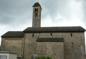 Referenzobjekt Aufnahme einer alten Kirche als historisches Monument mit spätgotischen Wandmalereien und getrockneten Mauern mittels MTSYS Mauer-Trocknungs-System
